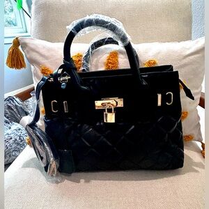 Badgley Mischka Bag/Crossbody